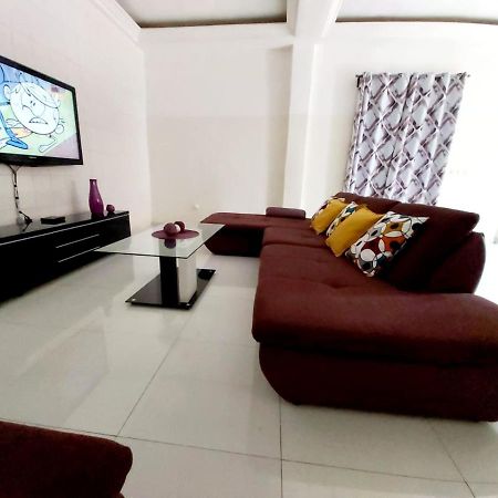 Appartement Confortable Et Style Yaounde Ngoại thất bức ảnh