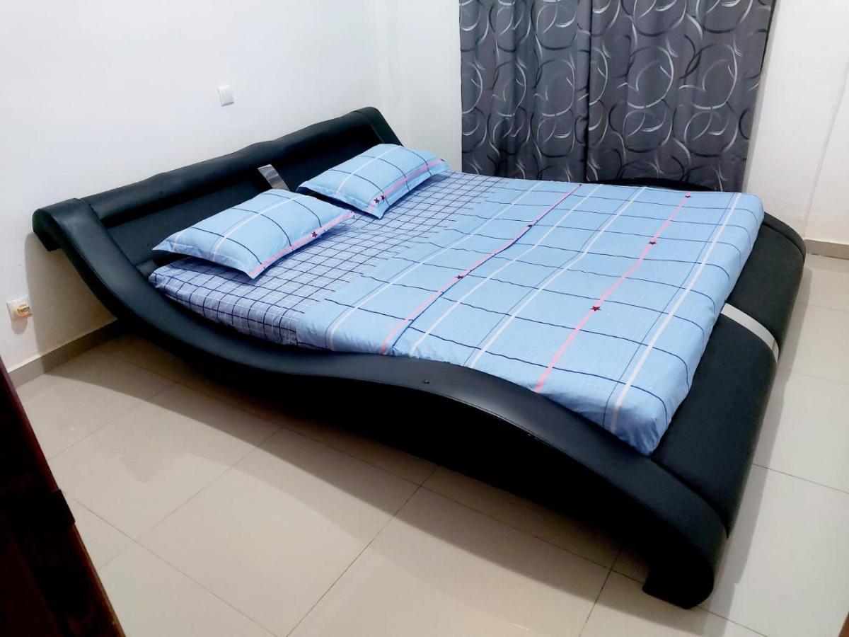 Appartement Confortable Et Style Yaounde Ngoại thất bức ảnh